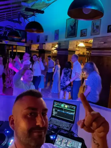 Event -& Hochzeits DJ 2023 in Frankfurt Hochzeit, DJ Frankfurt, Hochzeits DJ Frankfurt, DJ Frankfurt, DJ für Hochzeit Frankfurt
